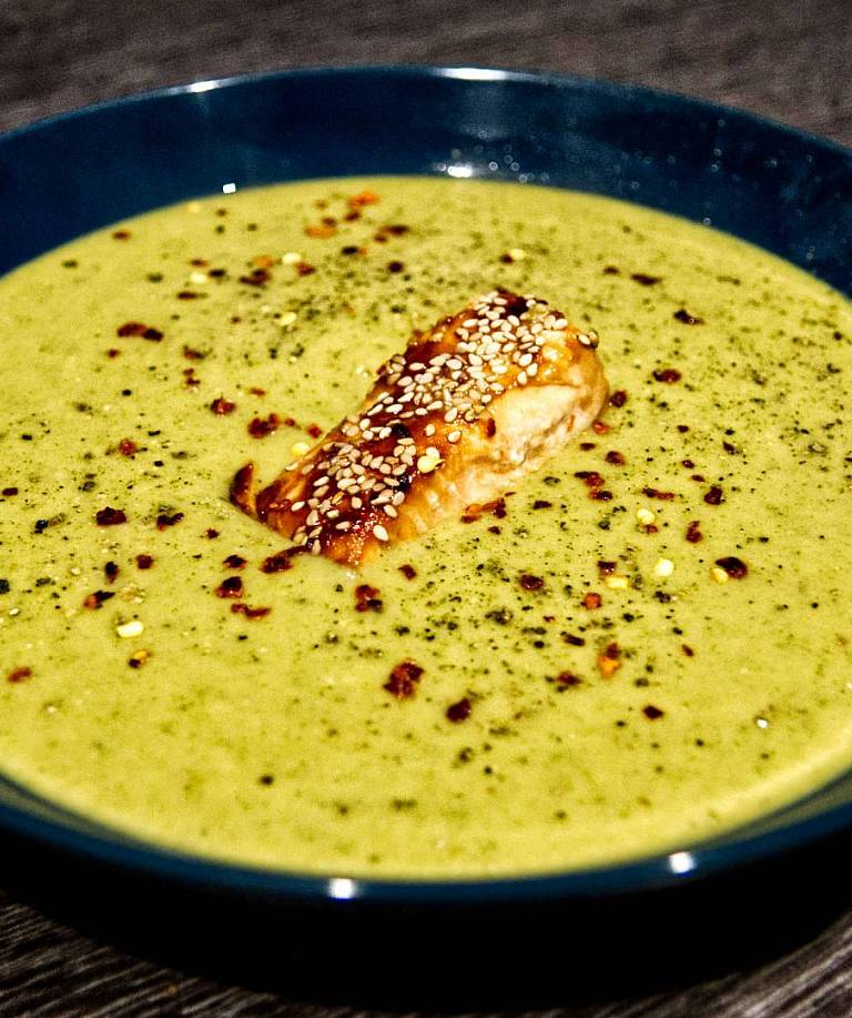 Brokkoli-Frischkäse-Suppe