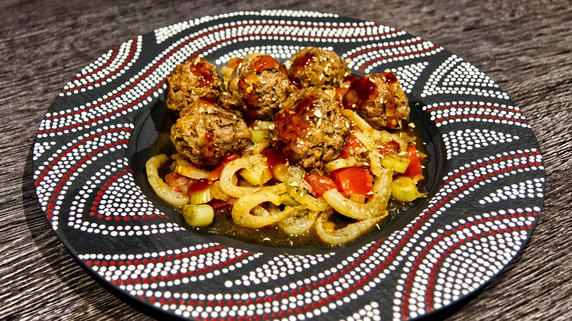 Herzhafte Fenchel-Hackbällchen-Pfanne