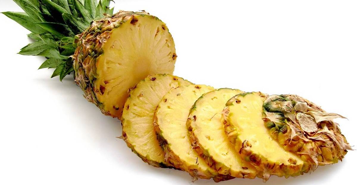 Aufgeschnittene Ananas